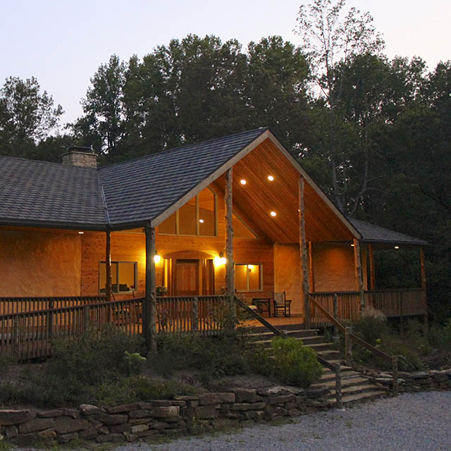 makanda inn evening exterior