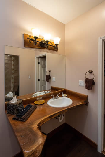 bathroom with sink